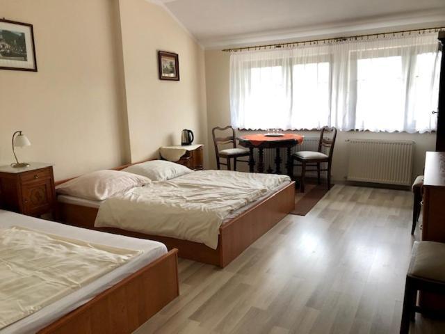 Willa Na Wzgorzu Wandy Duszniki Zdrój Esterno foto